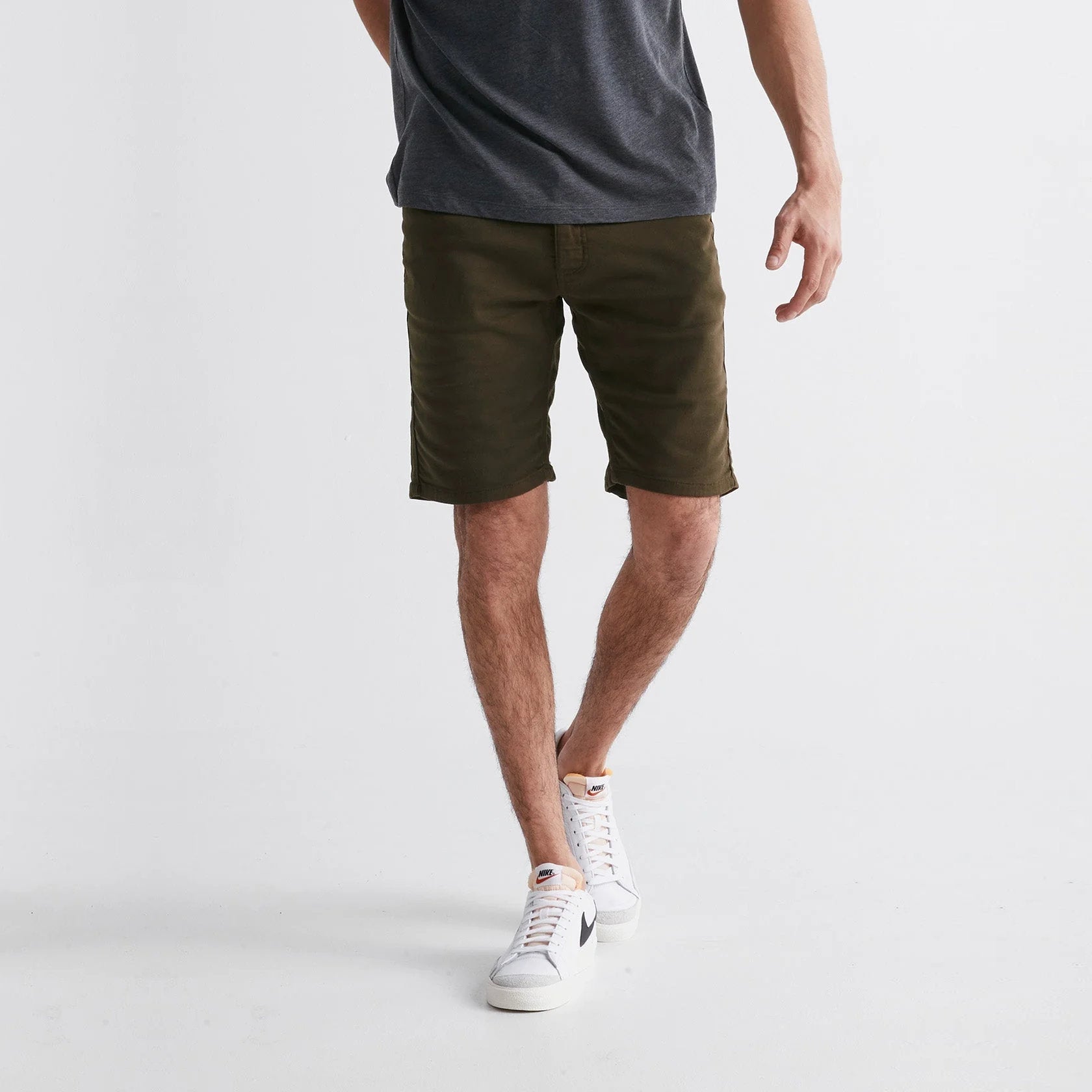 'Du/er No Sweat Shorts Slim' in 'Army Green' colour