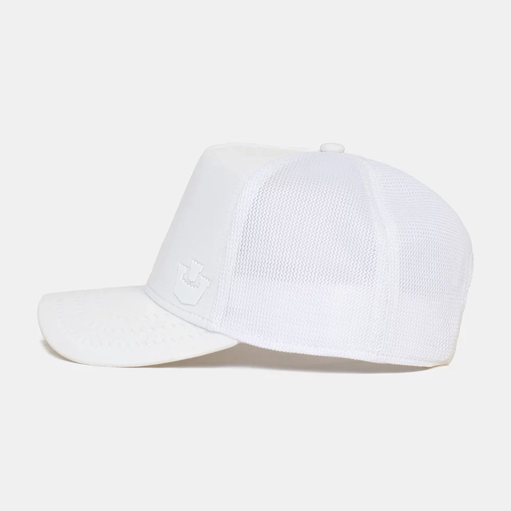 'Goorin Bros. Gateway Trucker Hat' in 'White' colour