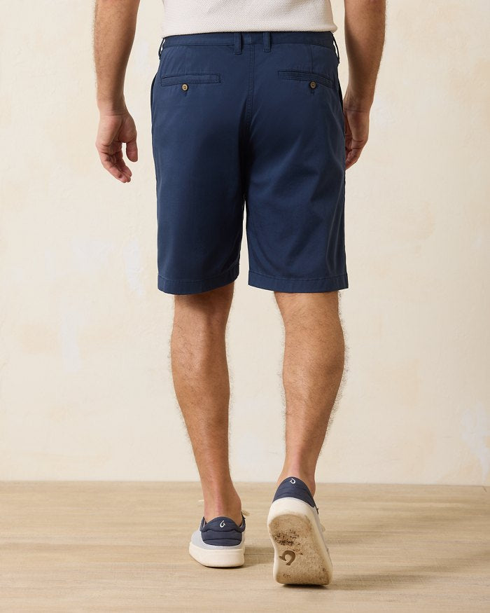 'Tommy Bahama Boracay 10" Chino Shorts' in 'Maritime' colour