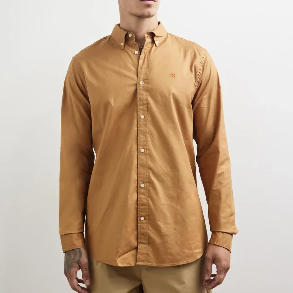 'Scotch & Soda Solid Oxford Button-Down Shirt' in 'Caramel' colour