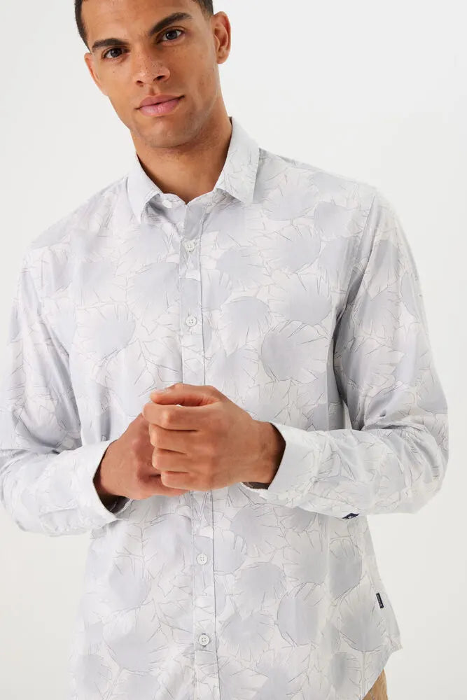 'Garcia O41080 Button Up Long Sleeve Shirt' in 'White Palm' colour