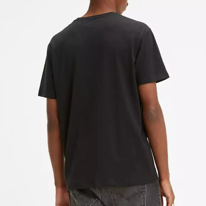 Levis Sunset Pocket Tee Shirt